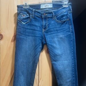 Hollister Women's Dark Blue Skinny Jeans size 7 regular/28/31
